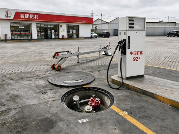 petrol-station-manhole-cover